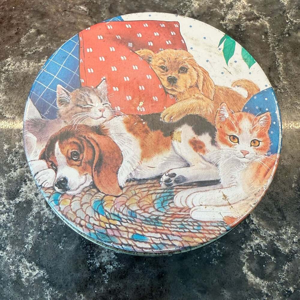 Dogs and Cats Vintage Cork-Backed Coaster Set of 6 with Round Tin Container JSNY